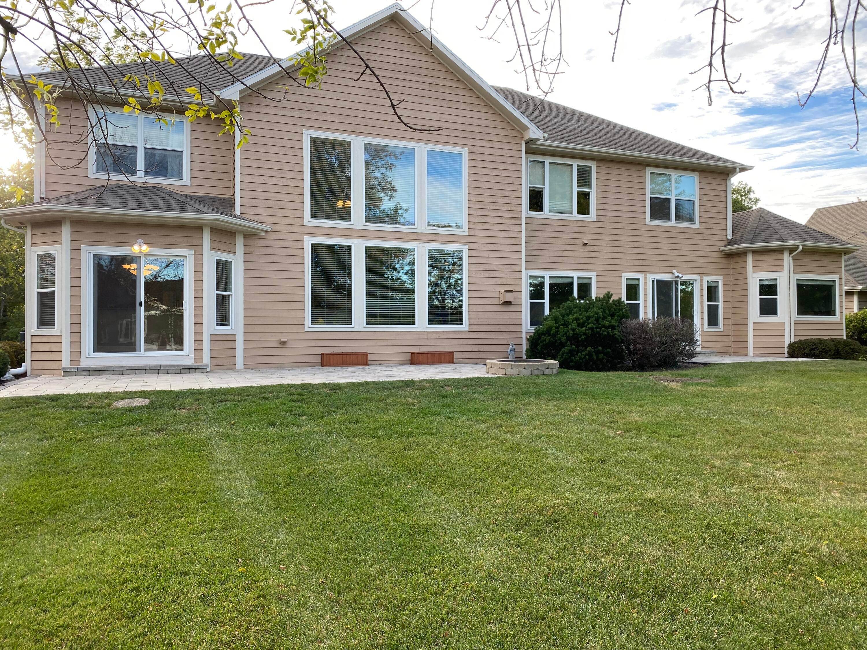 2. Single Family Homes at 1561 Prestwick Drive Geneva, Wisconsin 53147 United States