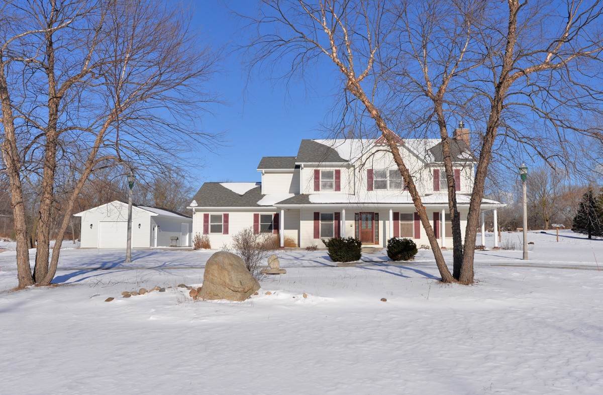 Single Family Homes for Sale at 6022 Leeward Lane Caledonia, Wisconsin 53402 United States